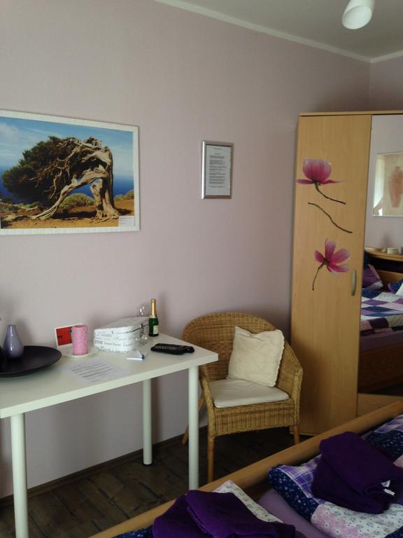 ホテル Haus Silbertal ムッフ 部屋 写真